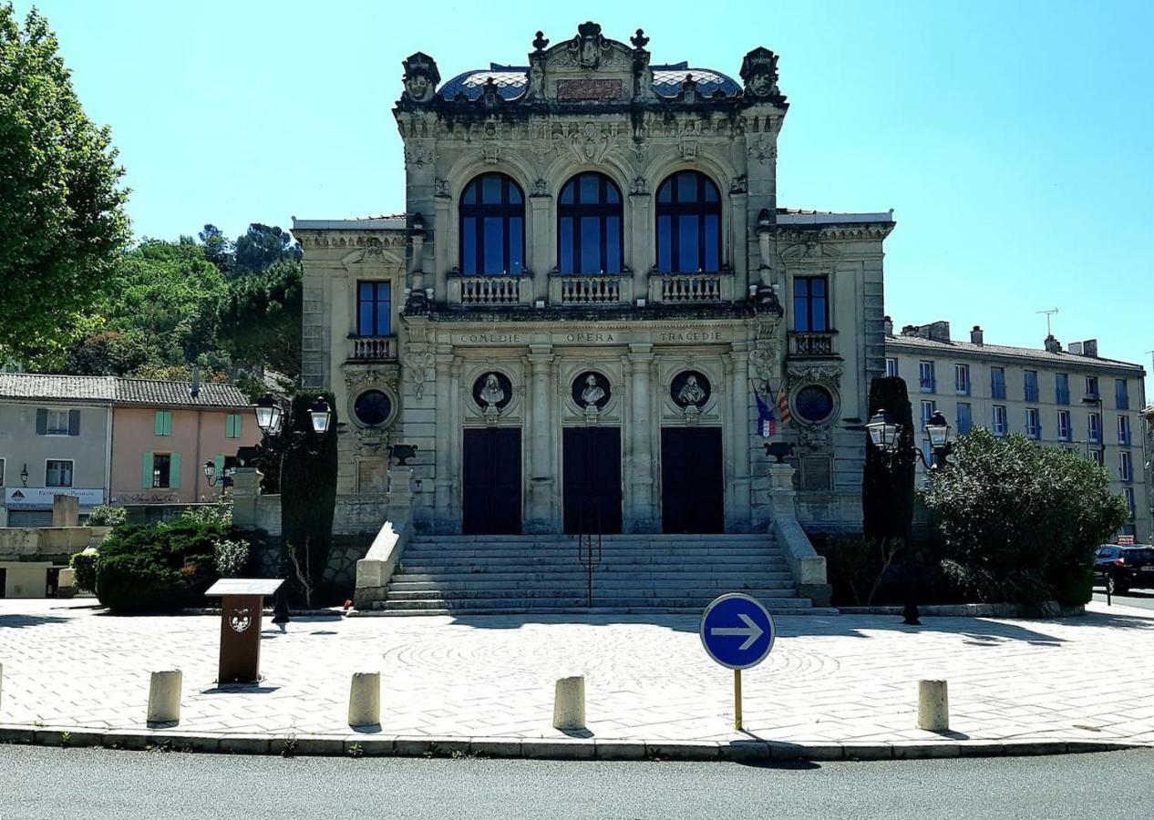 Vila Gite Urbain Les Jardins De La Meyne Orange  Exteriér fotografie